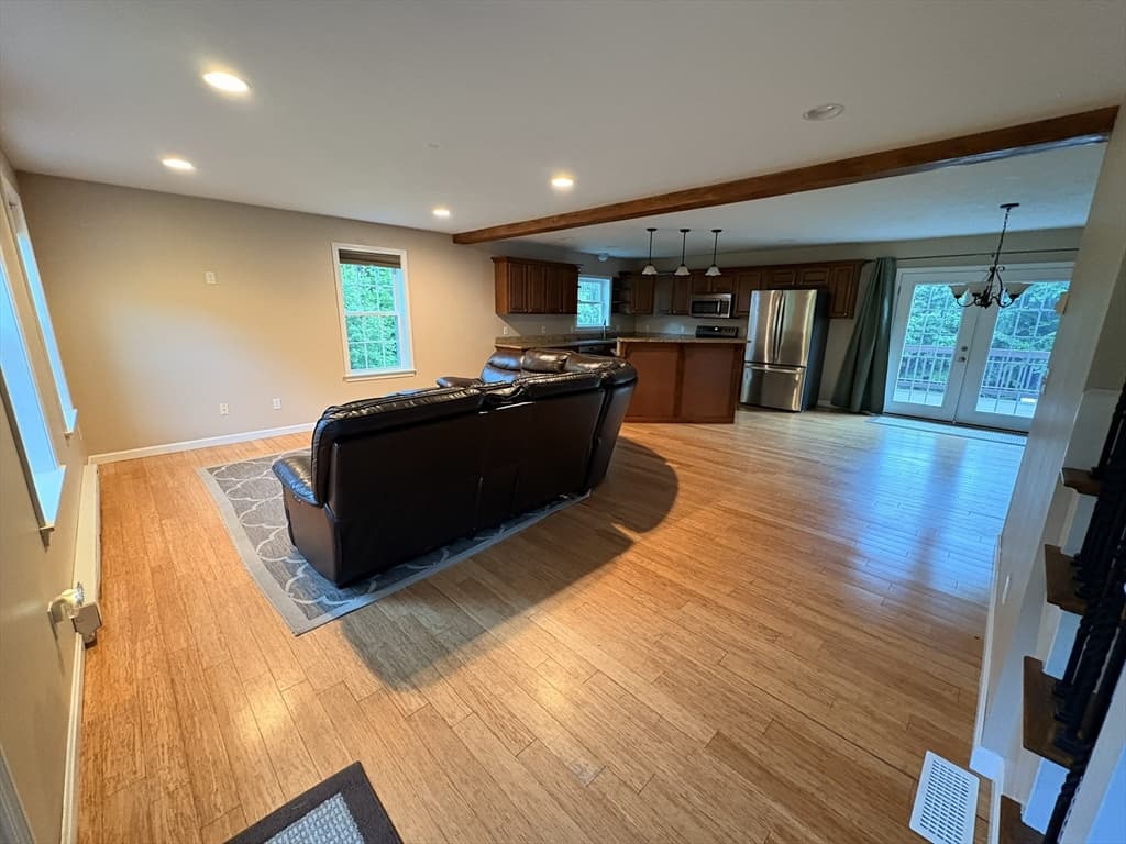 Casa em New Braintree — foto 3