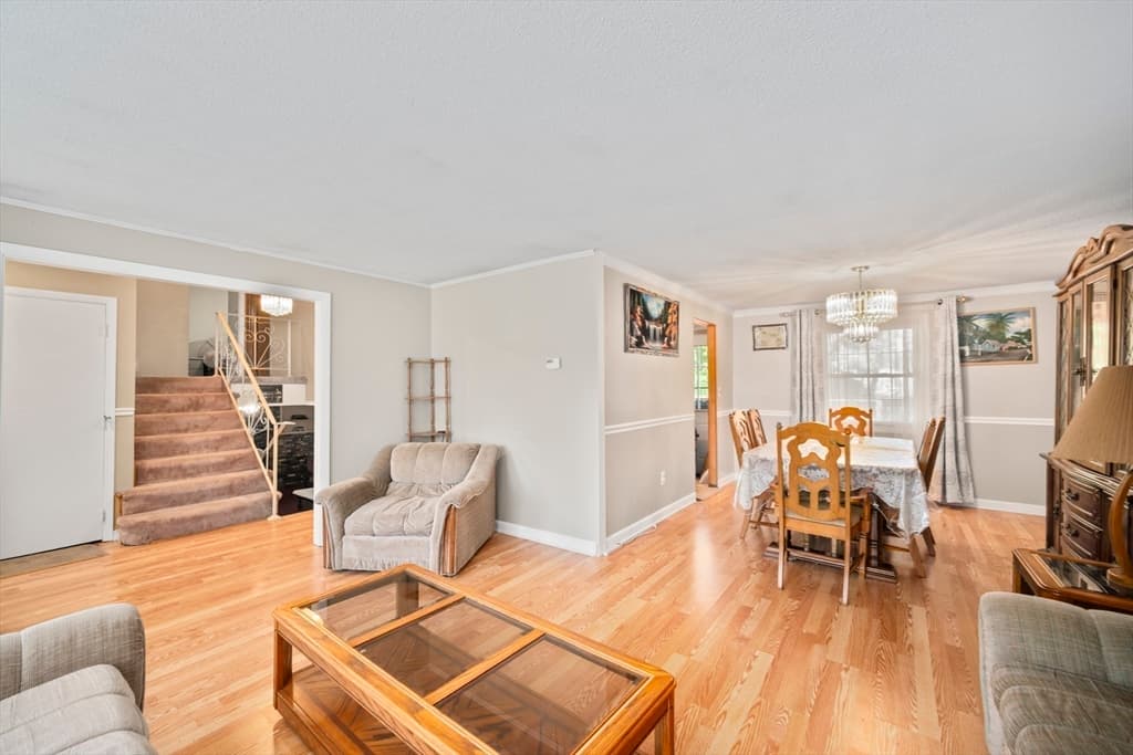 Casa em Brockton — foto 7