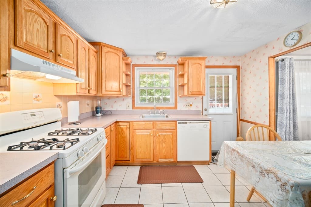 Casa em Brockton — foto 3