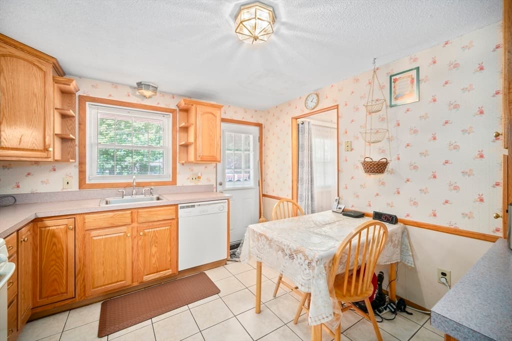 Casa em Brockton — foto 4