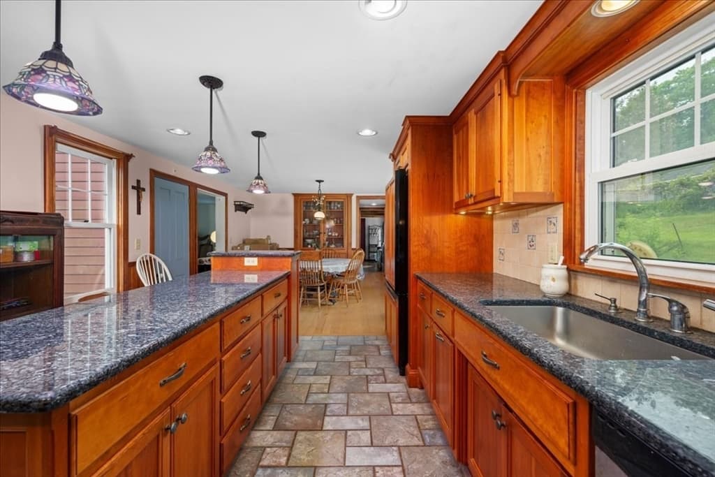 Casa em West Brookfield — foto 6