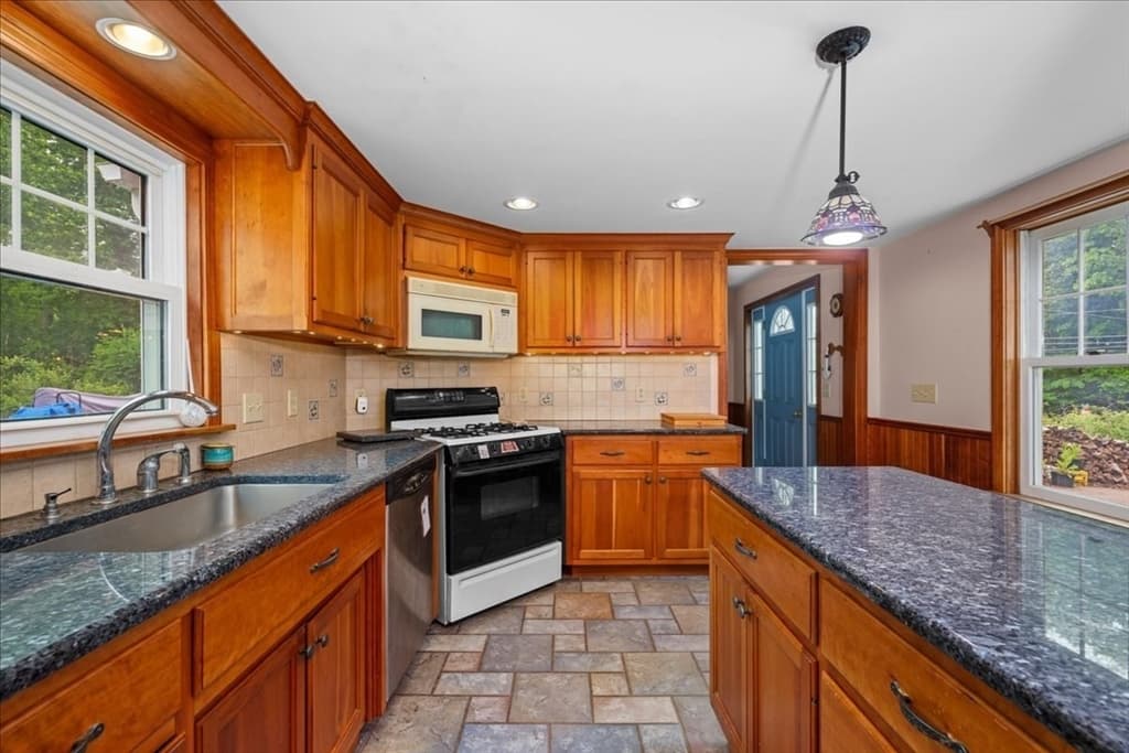 Casa em West Brookfield — foto 7