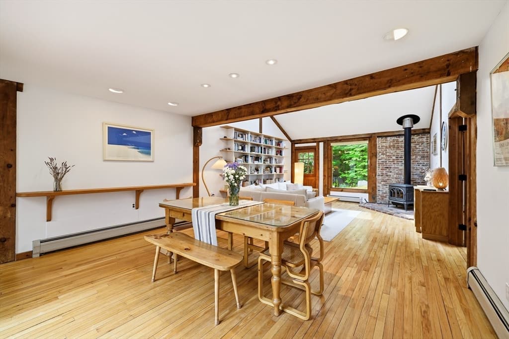 Casa em Leverett — foto 4