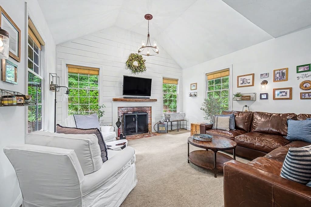 Casa em Hopkinton — foto 6
