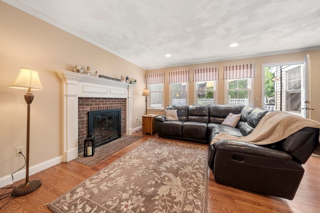 Casa em Attleboro — foto 9