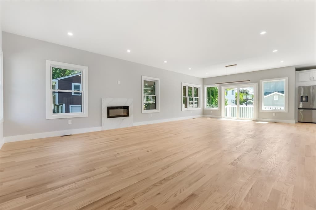 Casa em Framingham — foto 5