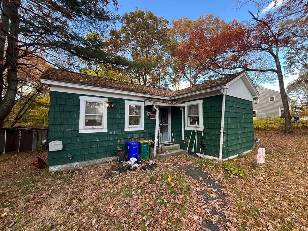 Casa em Attleboro