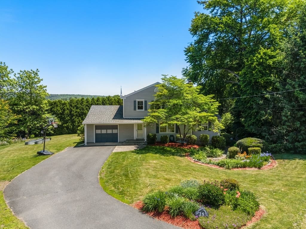 Casa em Belchertown — foto 4