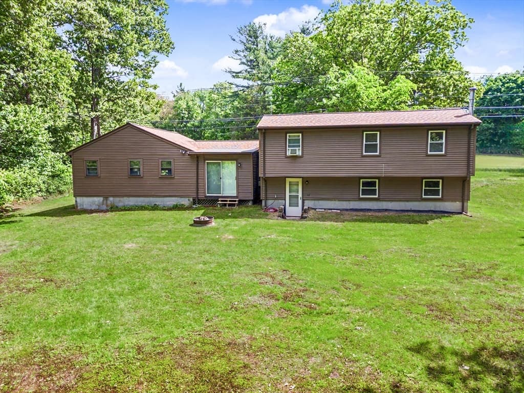 Casa em Foxboro — foto 3