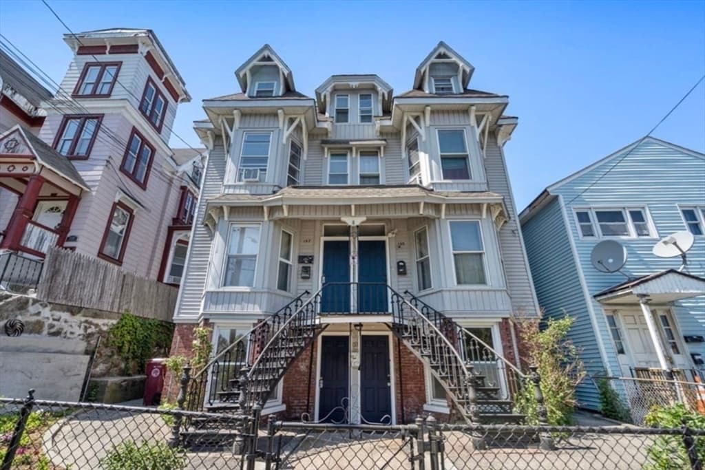 Multi-família em Lowell — foto 2