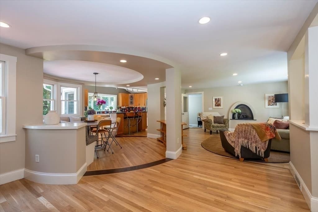 Casa em Westford — foto 8