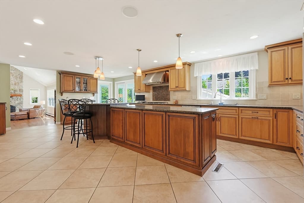 Casa em North Attleboro — foto 8