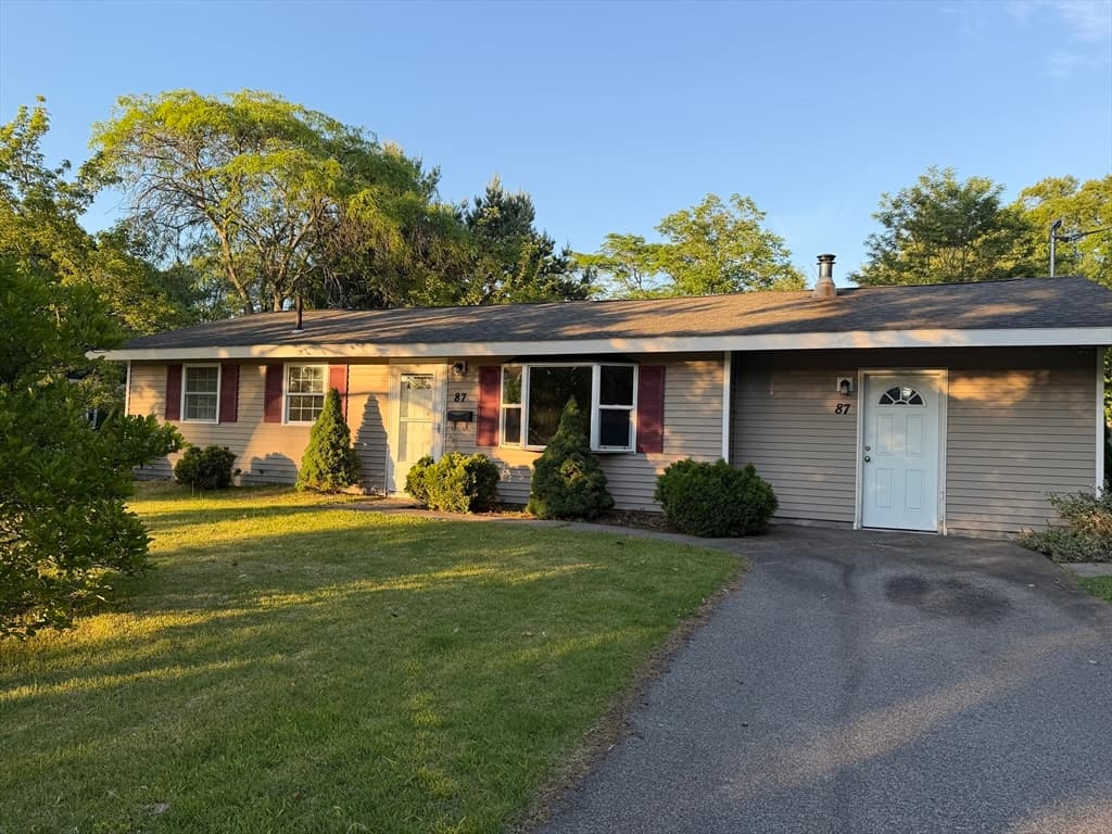 Casa em Brockton — foto 2