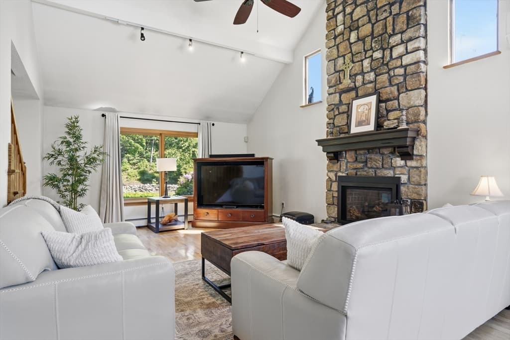 Casa em Tewksbury — foto 5