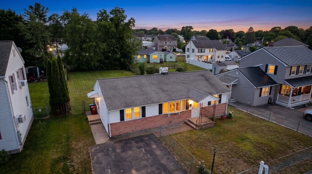 Casa em Lowell — foto 2