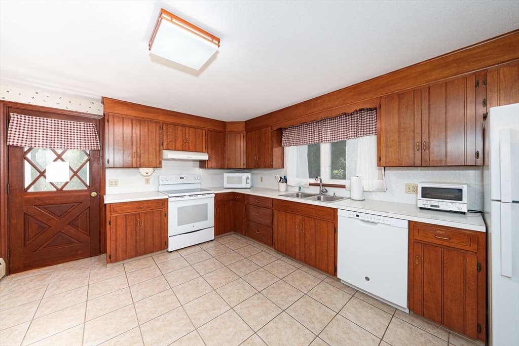 Casa em Uxbridge — foto 5