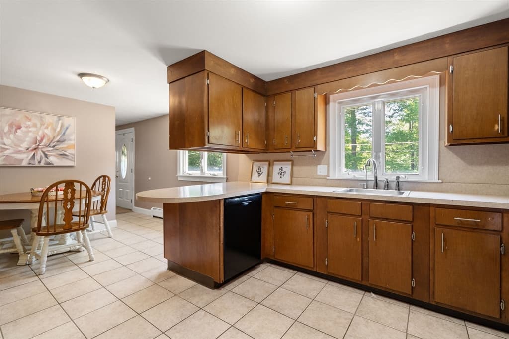 Casa em Westford — foto 7