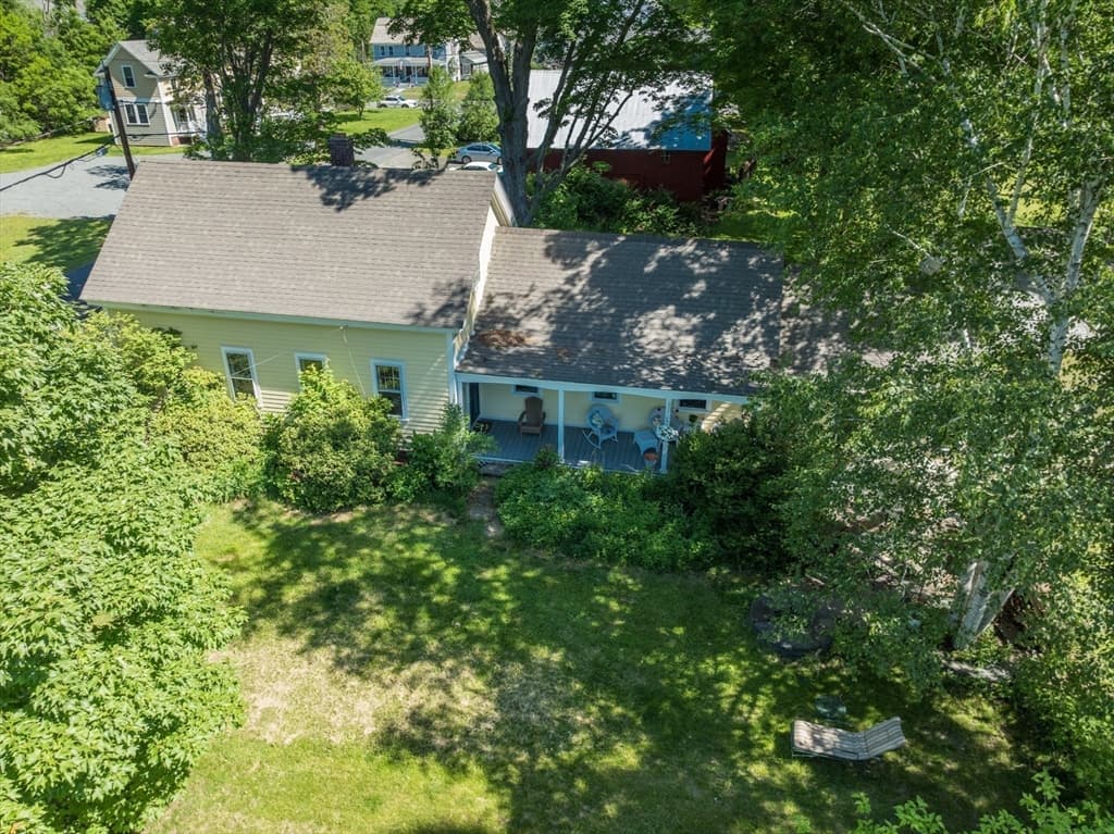 Casa em Bernardston — foto 3