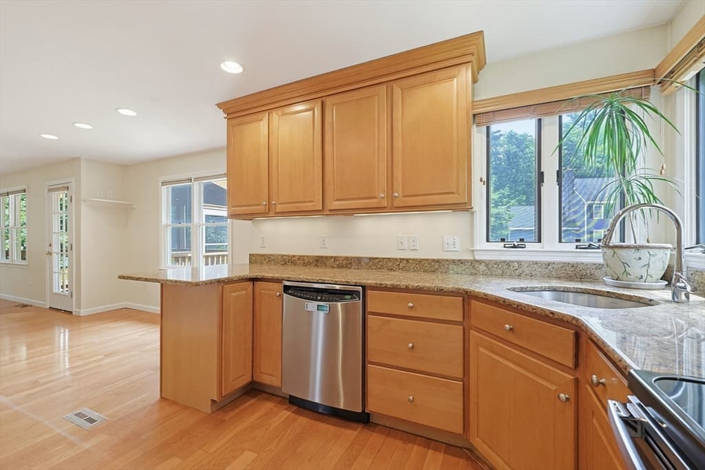 Casa em Framingham — foto 5