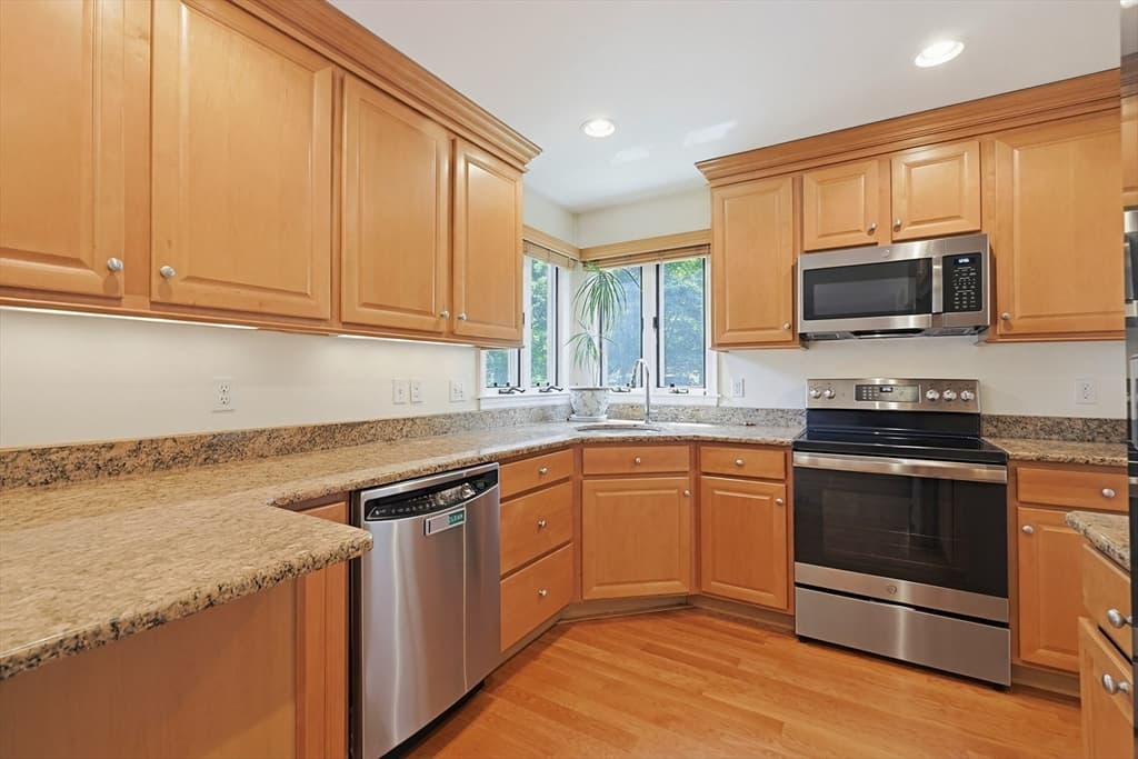 Casa em Framingham — foto 4