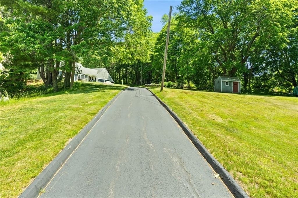 Casa em Middleboro — foto 9