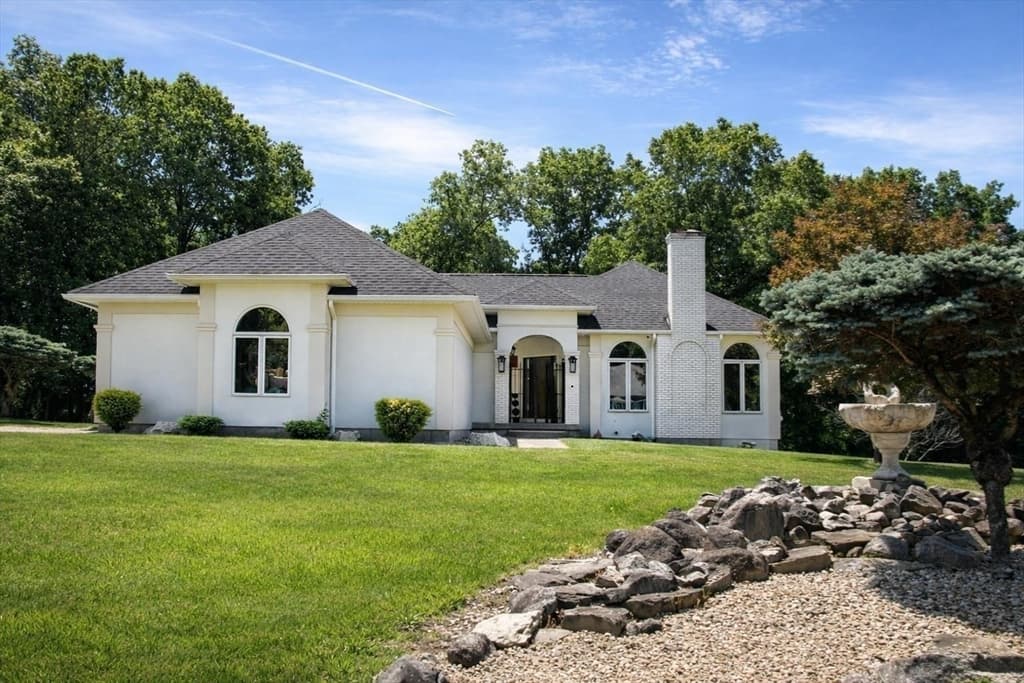 Casa em Ludlow — foto 2