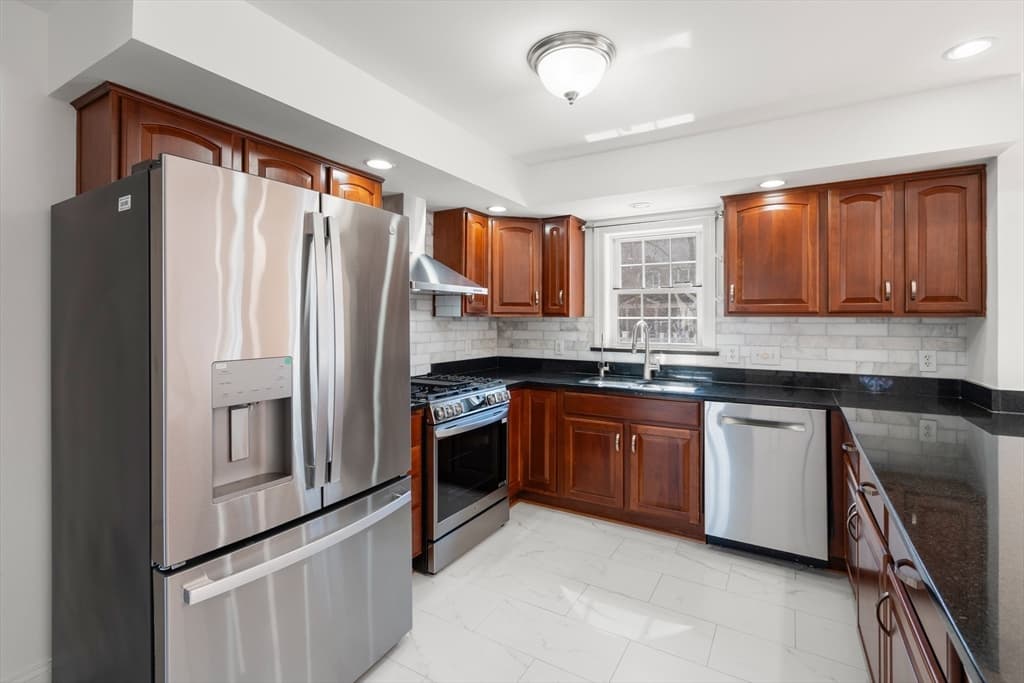 Casa em Natick — foto 3