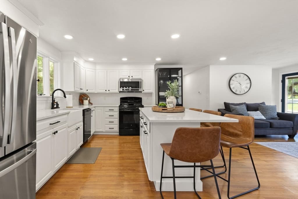 Casa em Westford — foto 6