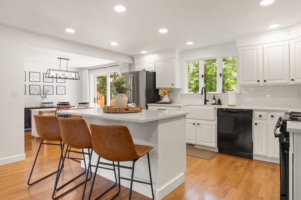 Casa em Westford — foto 4