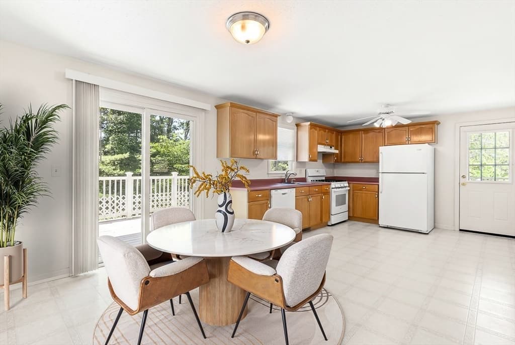 Casa em Dracut — foto 7