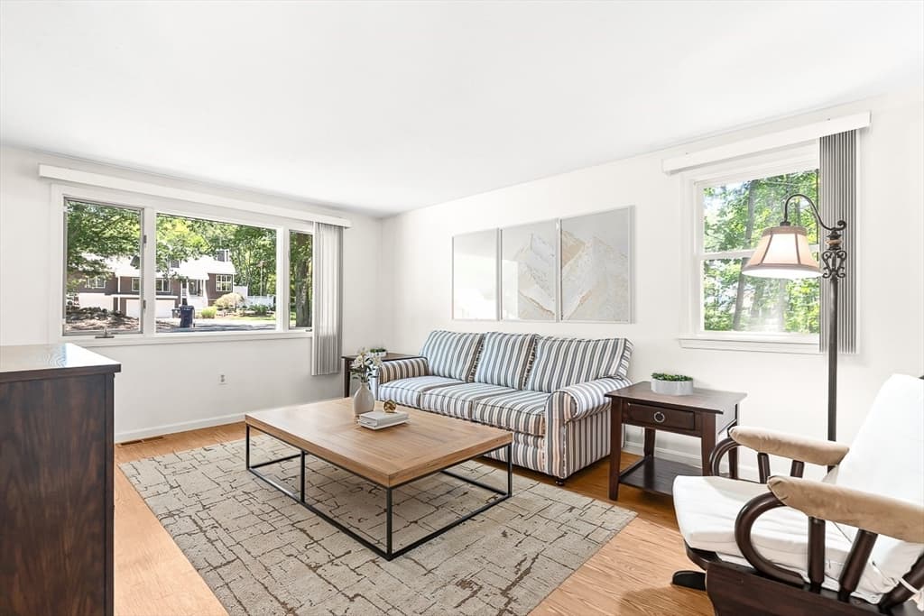 Casa em Dracut — foto 4
