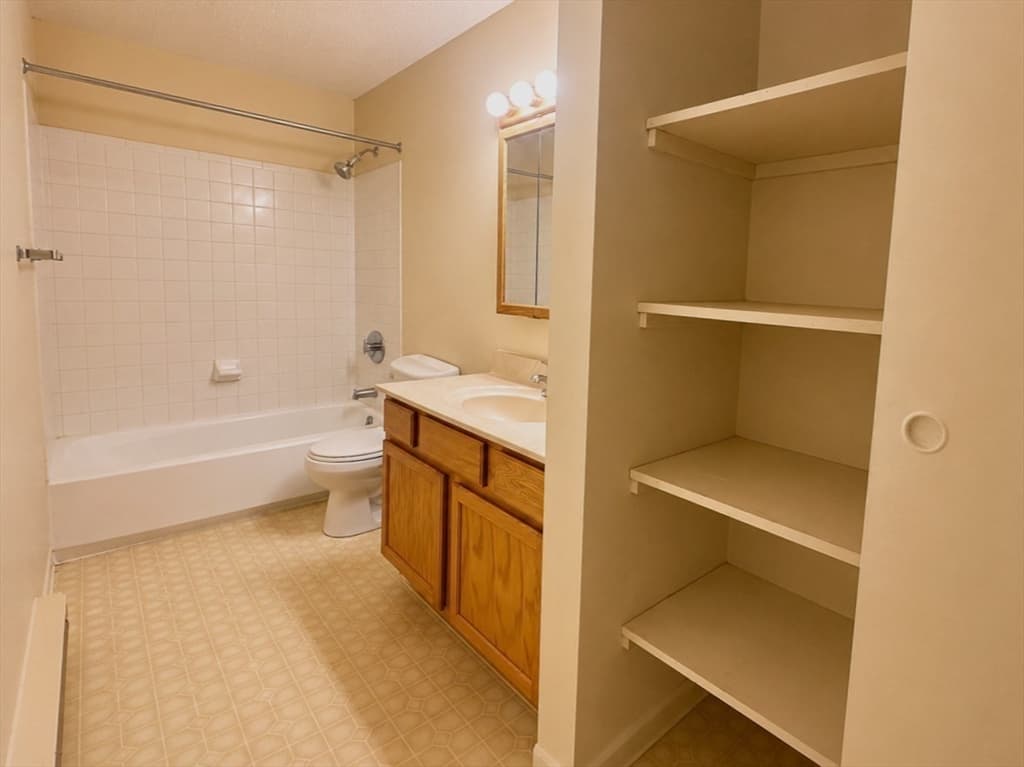 Condomínio em Natick — foto 6