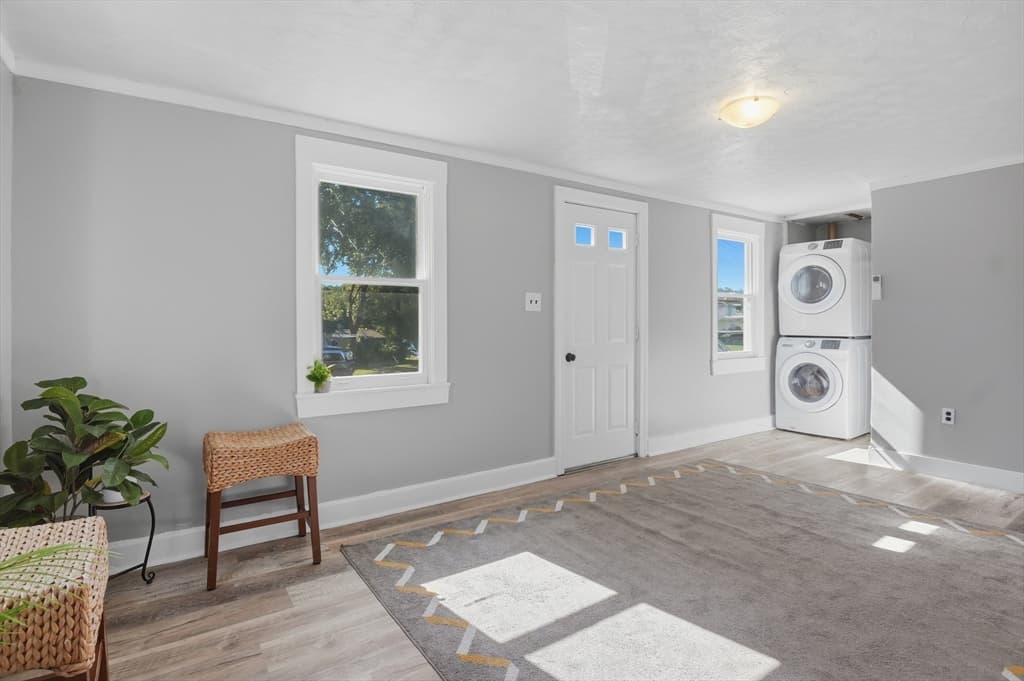 Multi-família em Millbury — foto 6