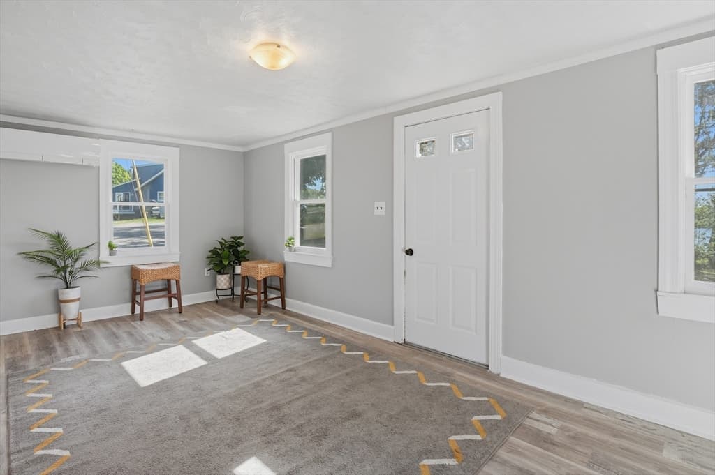 Multi-família em Millbury — foto 3
