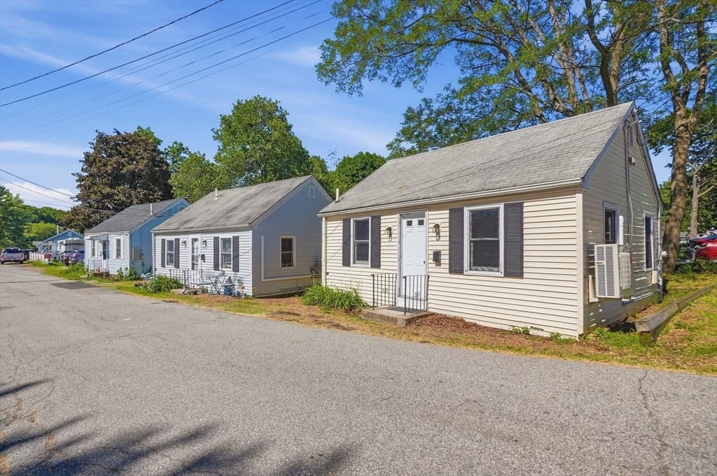 Multi-família em Millbury