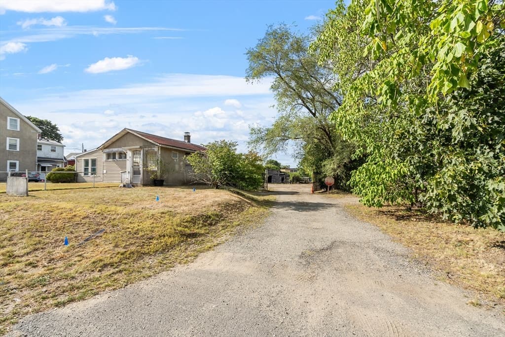 Casa em Woburn — foto 5