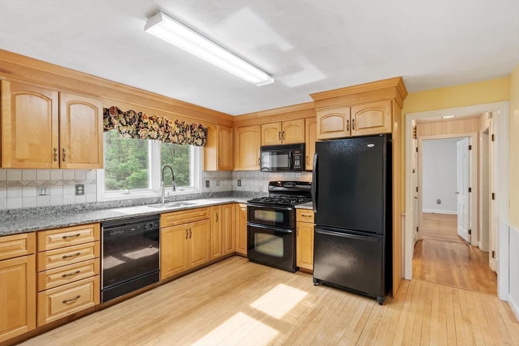 Casa em Westford — foto 8