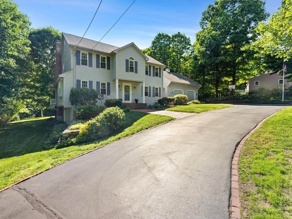 Casa em Millbury — foto 2