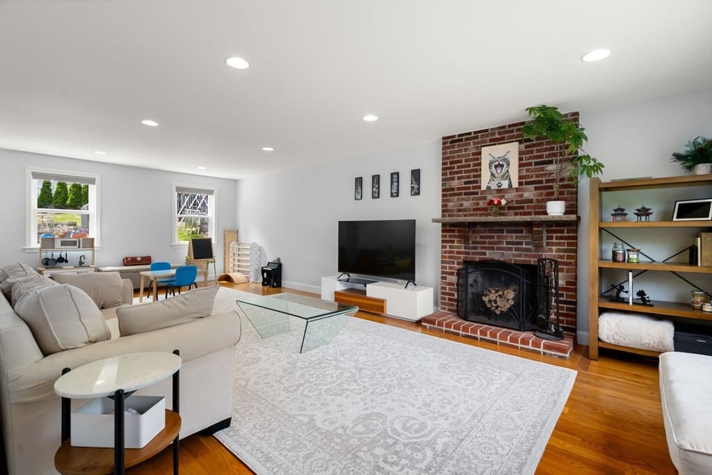 Casa em Stoneham — foto 6