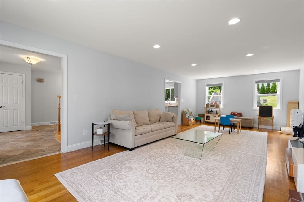Casa em Stoneham — foto 7