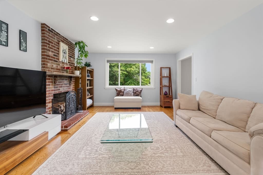 Casa em Stoneham — foto 8