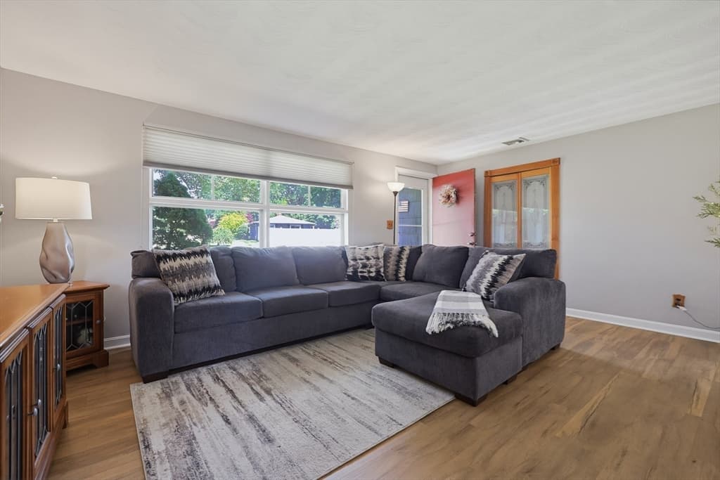 Casa em Framingham — foto 4