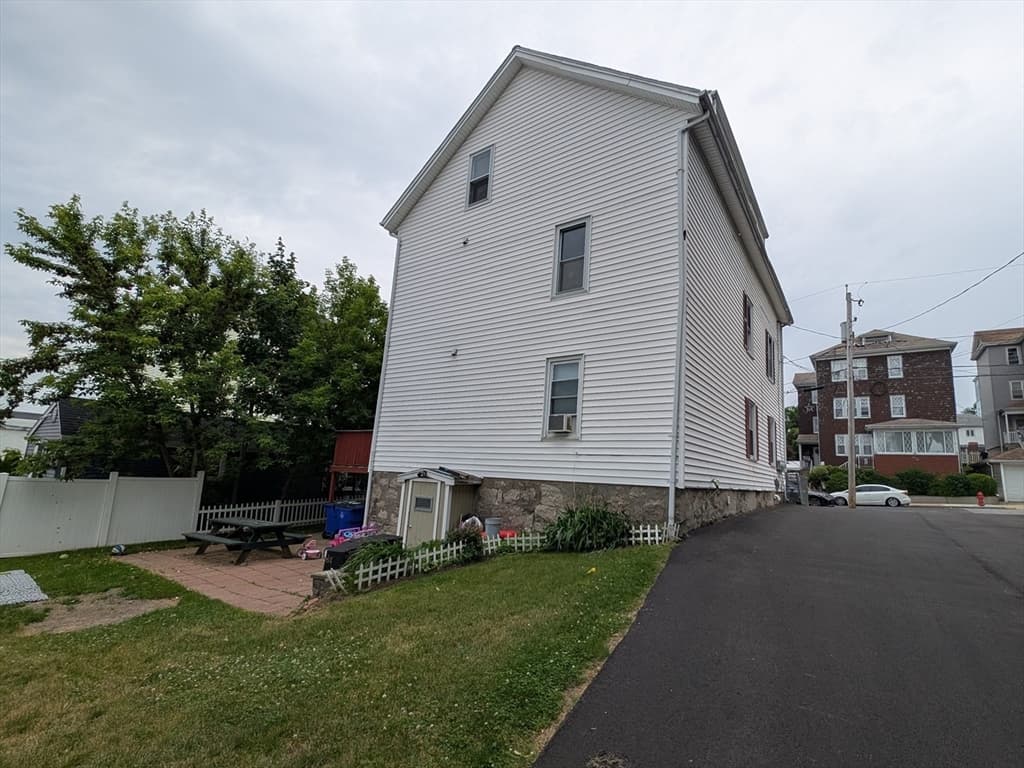 Multi-família em Fall River — foto 3