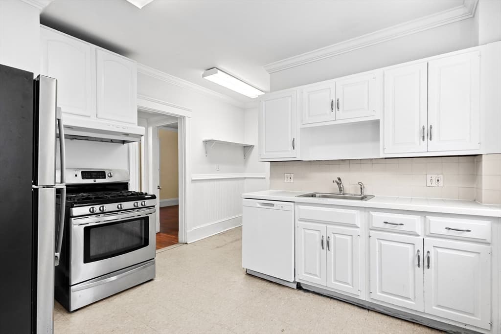 Multi-família em Medford — foto 6