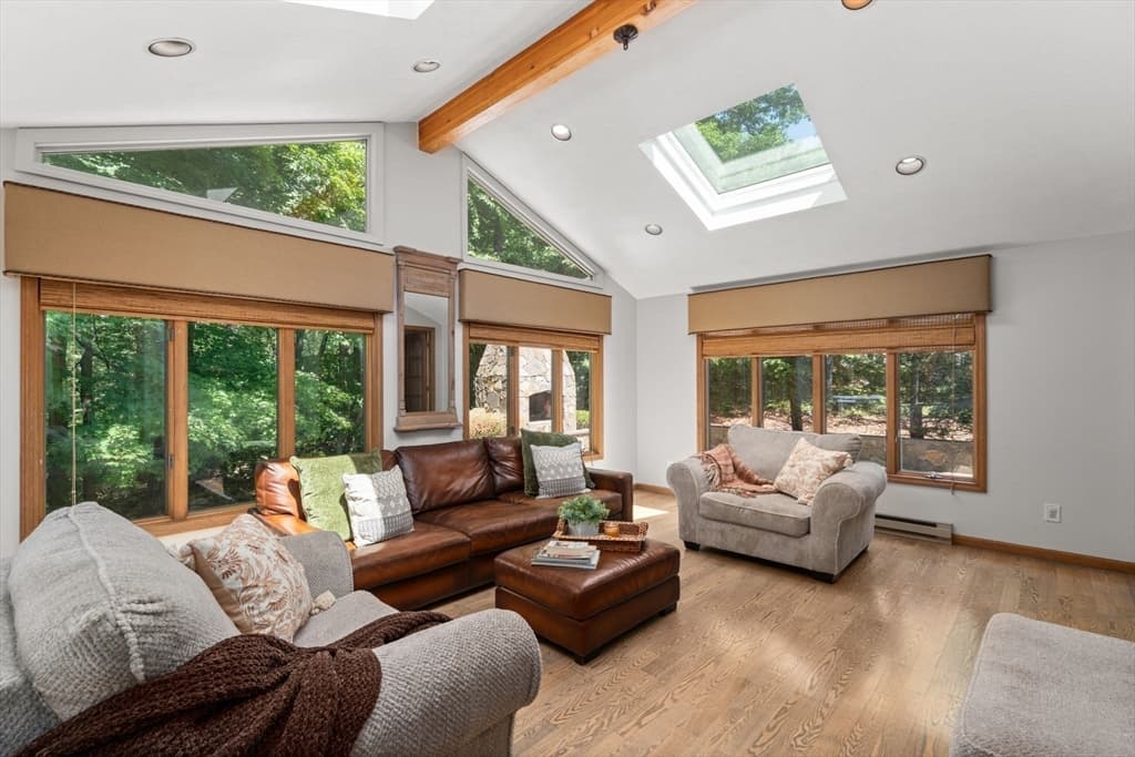 Casa em Southborough — foto 6