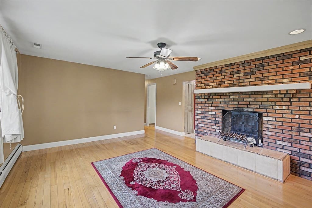 Casa em South Hadley — foto 7