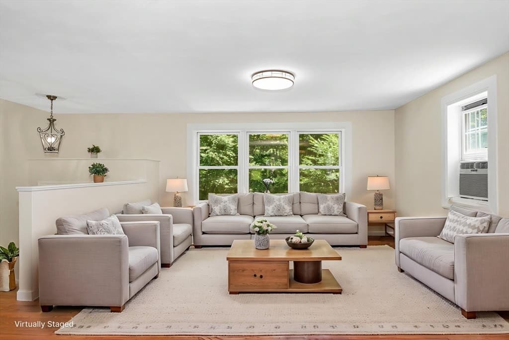 Casa em Dracut — foto 6