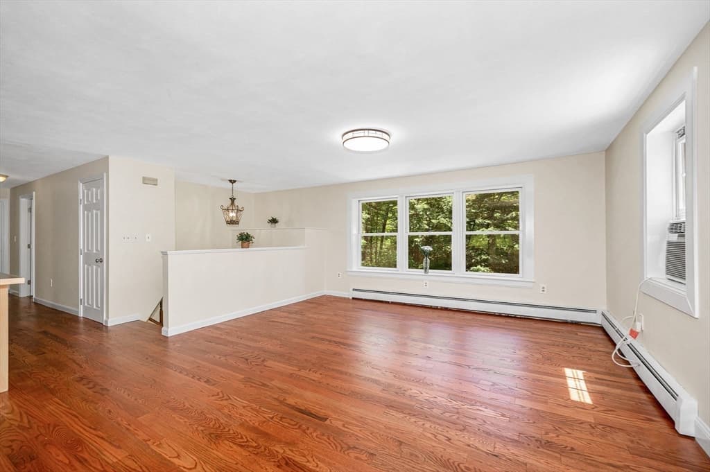 Casa em Dracut — foto 8