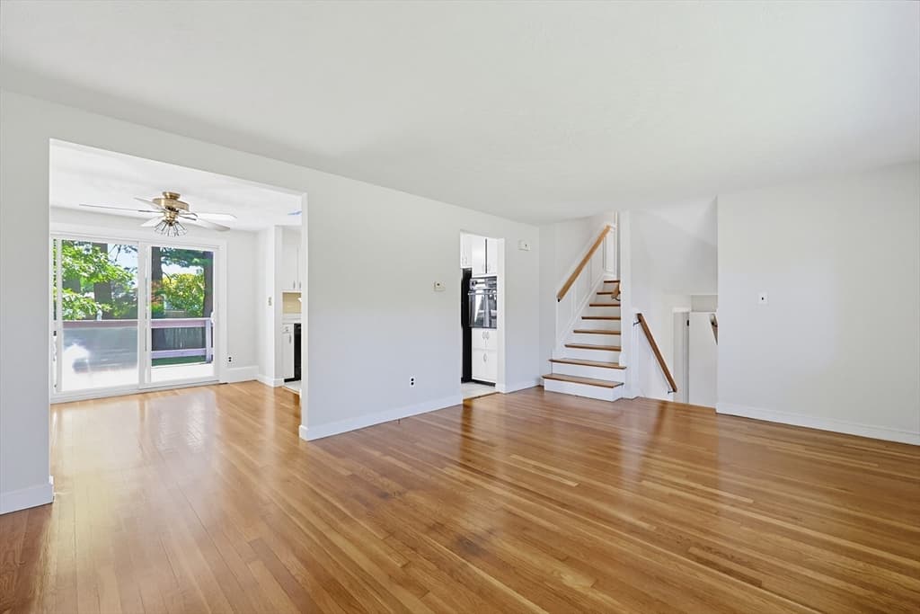 Casa em Framingham — foto 3