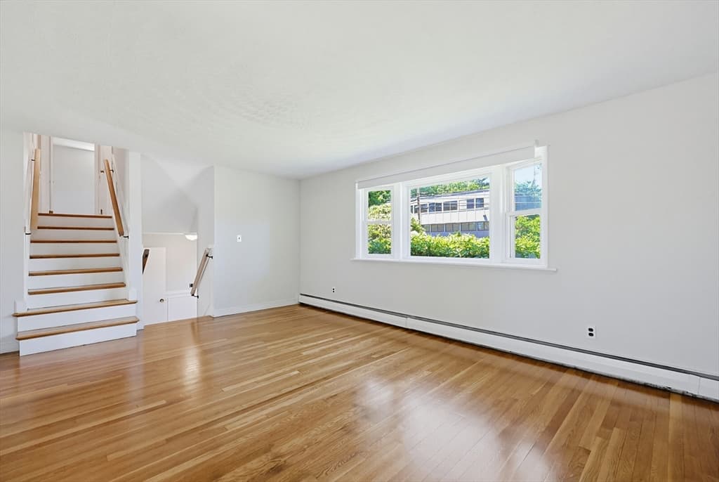 Casa em Framingham — foto 5